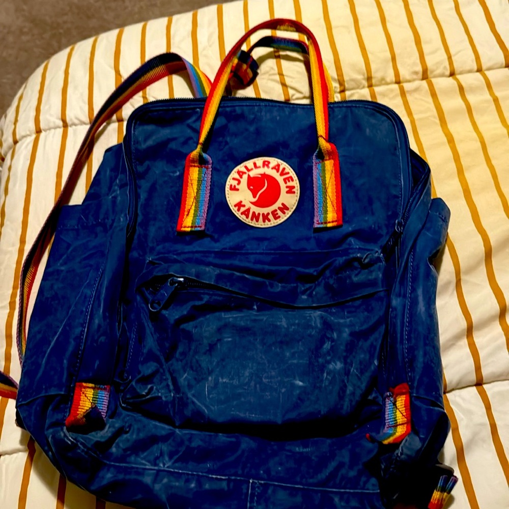 Fjäll räven Blue back pack great condition